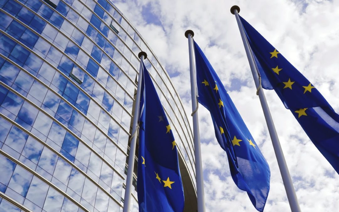 Unión Europea prepara leyes para regular servicios y mercados digitales