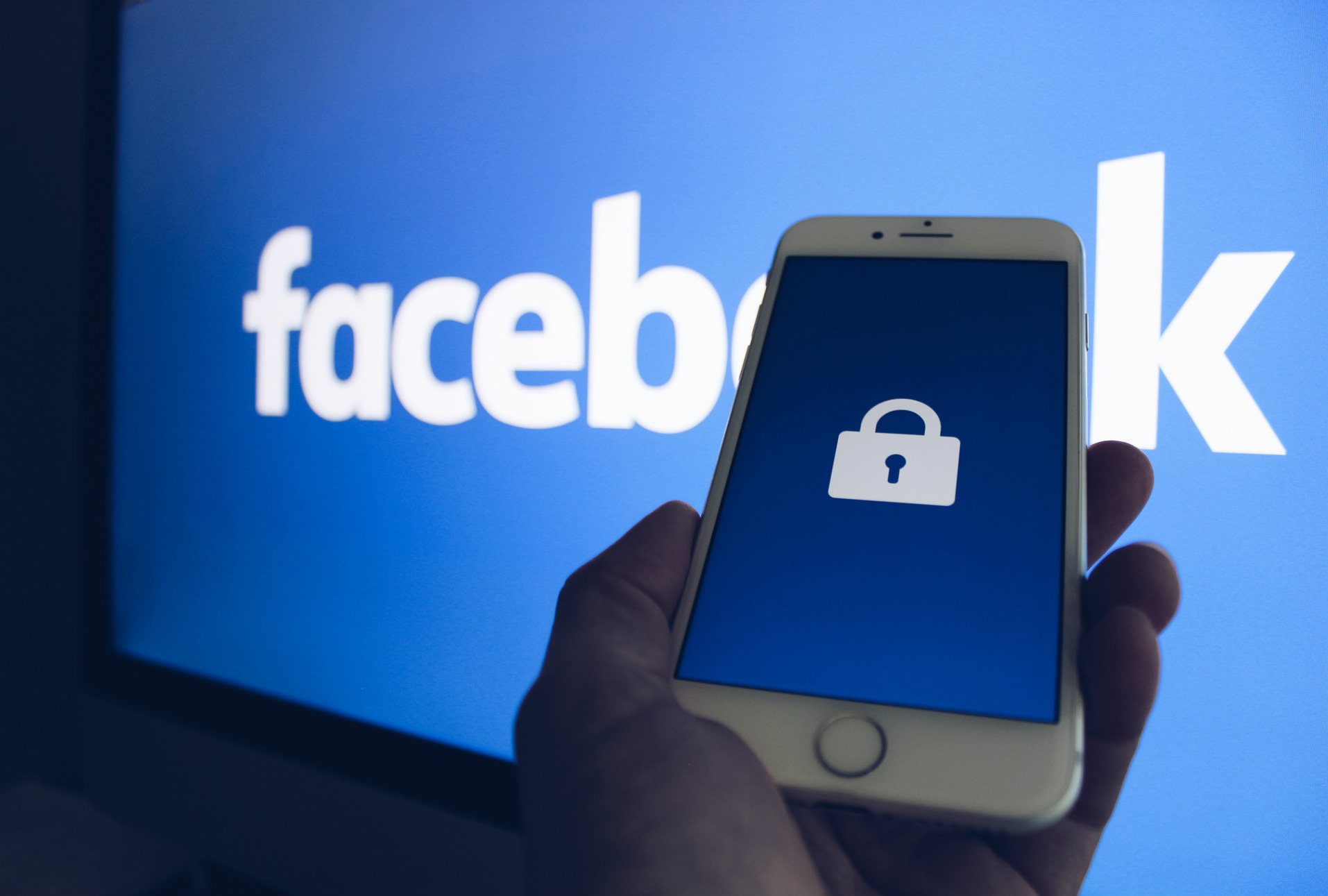 Facebook otorgó a grandes empresas acceso especial a datos privados de sus usuarios
