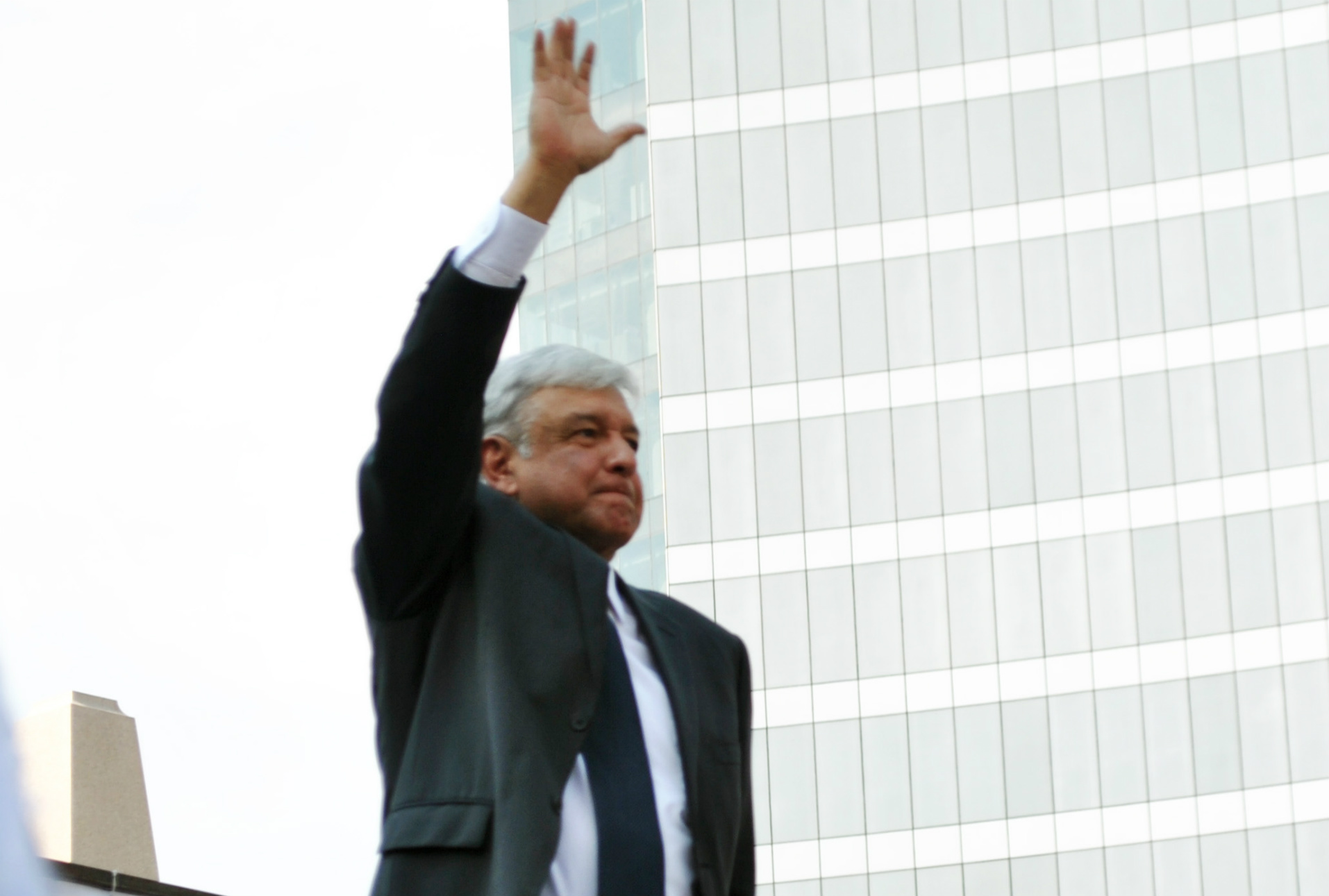 López Obrador promete fin al espionaje gubernamental con fines políticos